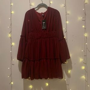 Long wide sleeve maroon dress. NWT. Medium. Perfect for fall!